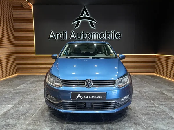 Volkswagen Polo (2016) — foto 12 van 23