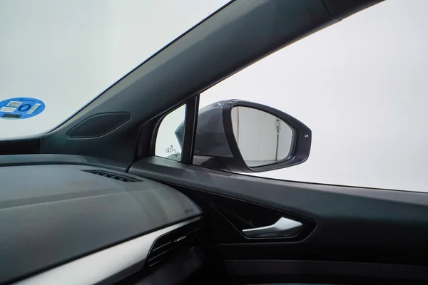 Volkswagen ID.4 (2021) — foto 21 van 56