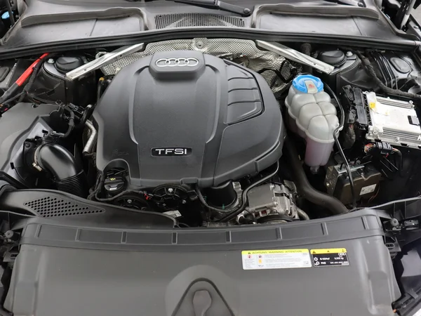 AUDI A4 (2019) — foto 6 van 29