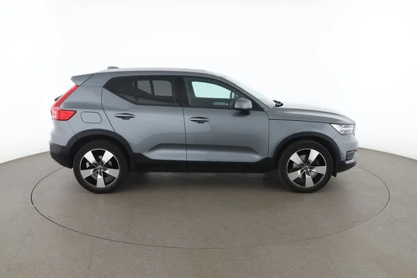 Volvo XC40 (2018) — foto 13 van 16