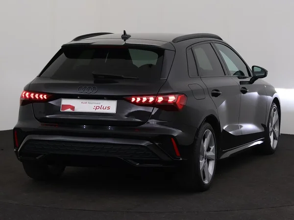 AUDI A3 Sportback (2025) — foto 9 van 18