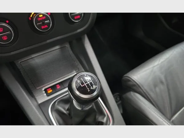 Volkswagen Golf R32 (2006) — foto 17 van 37