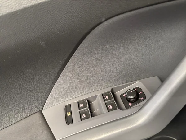 VOLKSWAGEN T-Cross (2021) — foto 7 van 24