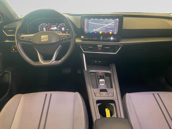 SEAT Leon (2022) — foto 17 van 19