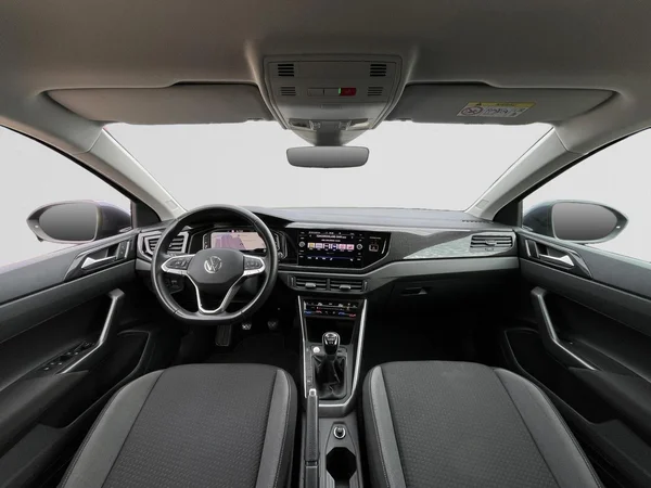 VOLKSWAGEN Taigo (2024) — foto 15 van 21