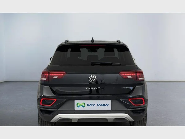 Volkswagen T-Roc (2024) — foto 13 van 15