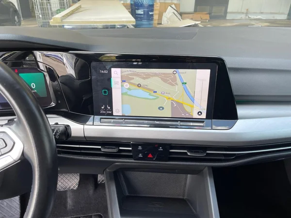 VOLKSWAGEN Golf VIII (2021) — foto 4 van 20