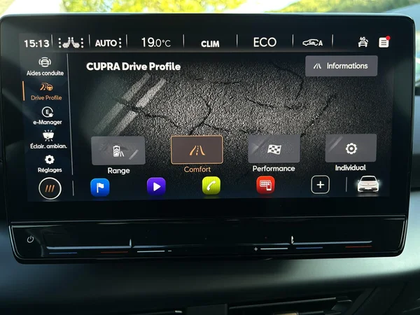 CUPRA Born (2023) — foto 13 van 27