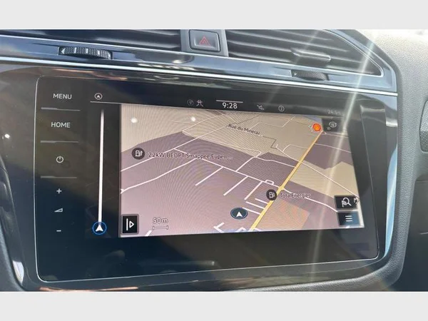 Volkswagen Tiguan (2021) — foto 15 van 31