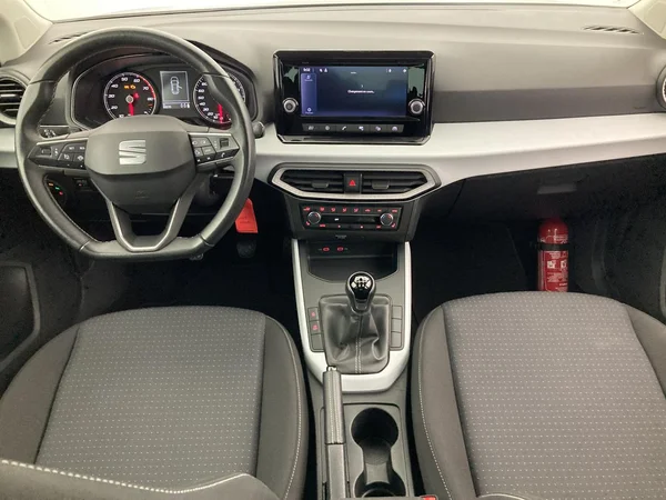 SEAT Arona (2023) — foto 7 van 33
