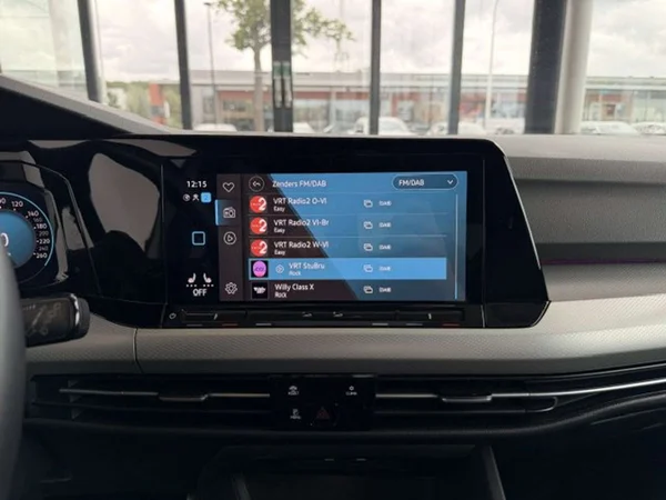 Volkswagen Golf (2024) — foto 5 van 23