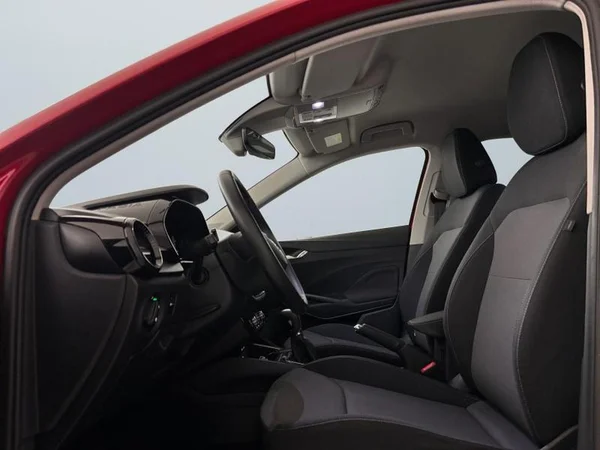 SKODA Fabia (2024) — foto 3 van 31