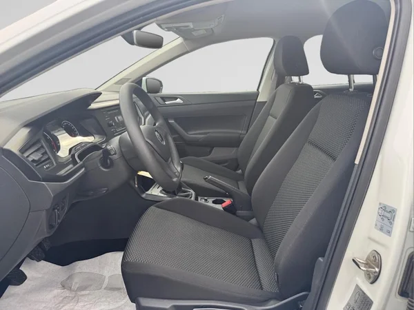 VOLKSWAGEN Polo (2021) — foto 8 van 14