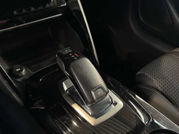 Peugeot 208 (2022) — foto 17 van 17