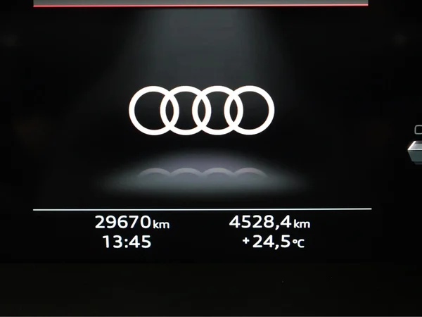 AUDI A3 Sportback (2025) — foto 9 van 21