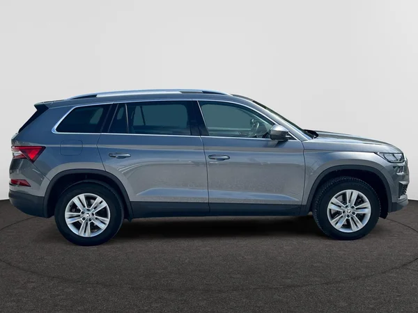 SKODA Kodiaq Dsl (2024) — foto 9 van 18