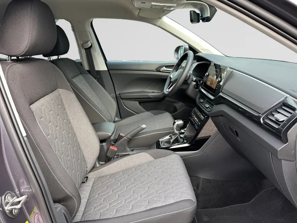 VOLKSWAGEN T-Cross (2026) — foto 2 van 13