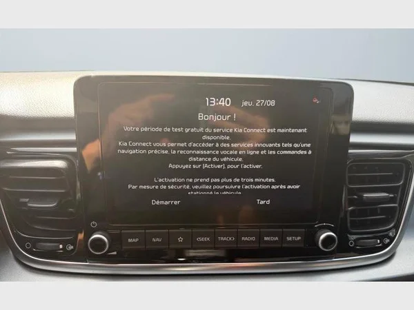 Kia RIO (2022) — foto 7 van 24