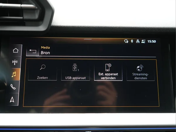AUDI A3 Sportback PHEV (2024) — foto 16 van 30