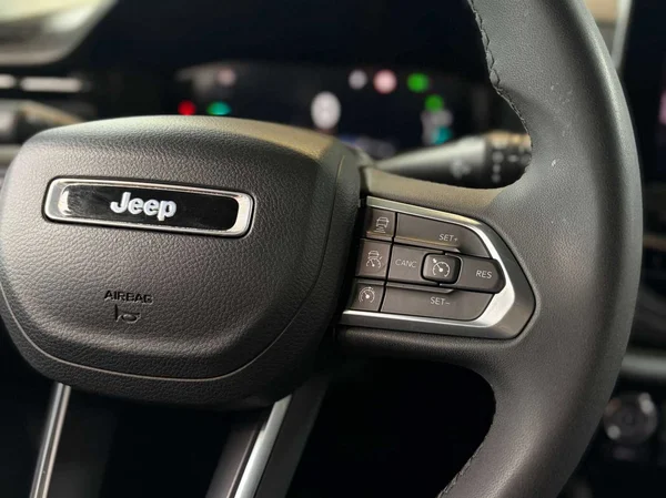 Jeep Compass (2022) — foto 9 van 19