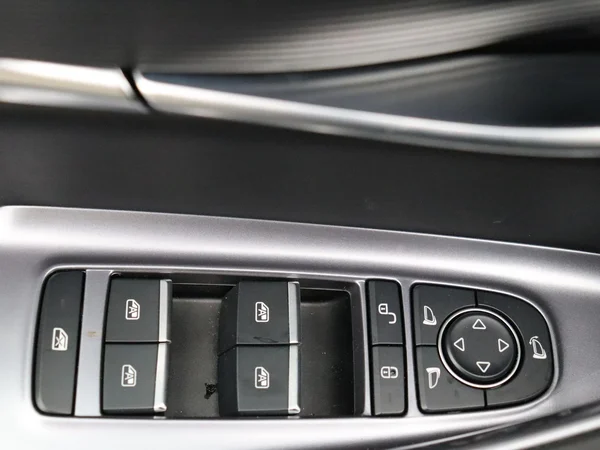 BYD SEAL U (2025) — foto 9 van 33