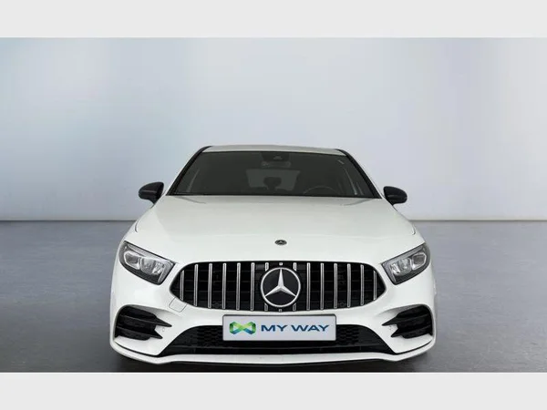 Mercedes-Benz A 180 (2022) — foto 12 van 26