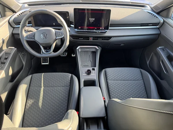 VOLKSWAGEN T-Roc (2025) — foto 4 van 23