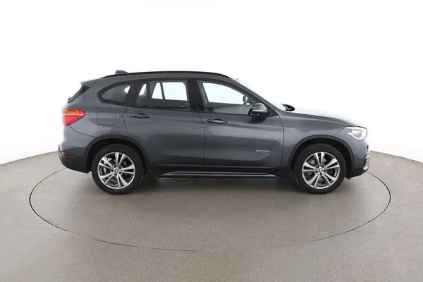BMW X1 (2017) — foto 13 van 16