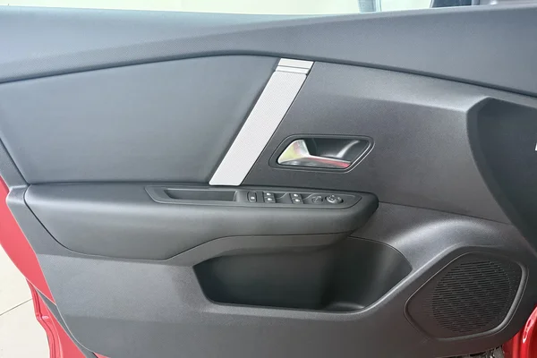 Citroen C4 X (2025) — foto 8 van 18
