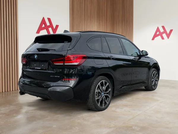 BMW X1 (2022) — foto 27 van 31