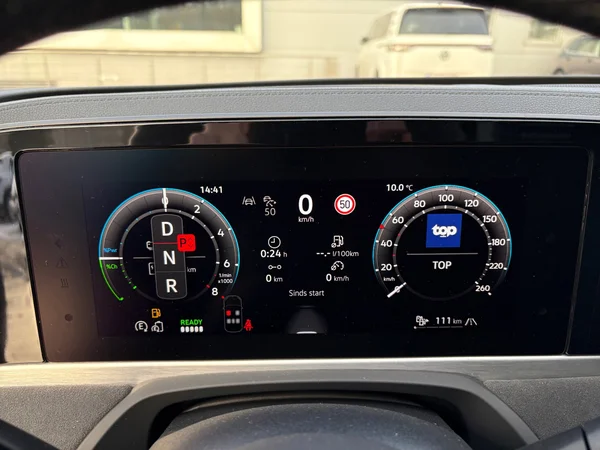 VOLKSWAGEN Passat Variant eHybrid (PHEV) (2026) — foto 20 van 24