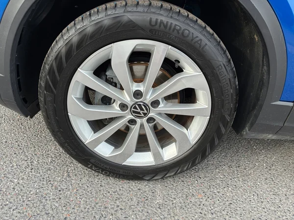 VOLKSWAGEN T-Roc (2024) — foto 16 van 24