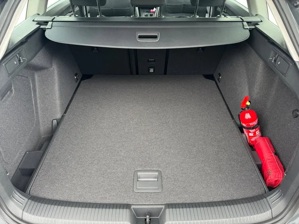 VOLKSWAGEN Golf VIII SW (2025) — foto 18 van 30