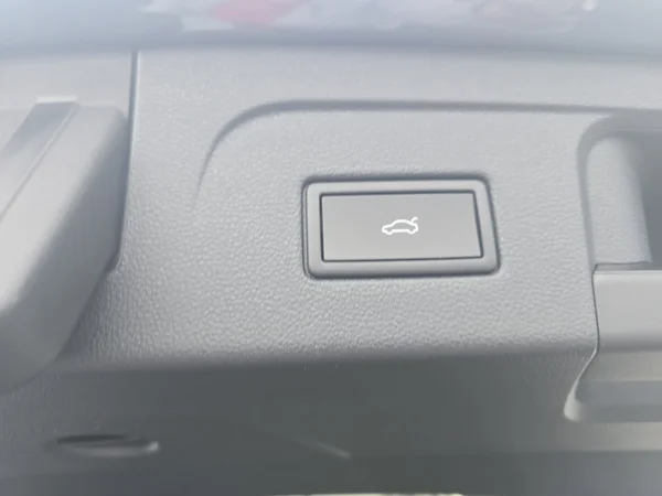 VOLKSWAGEN Touran (2026) — foto 6 van 24