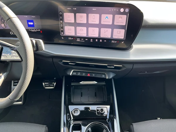 AUDI Q3 SUV (2025) — foto 4 van 24