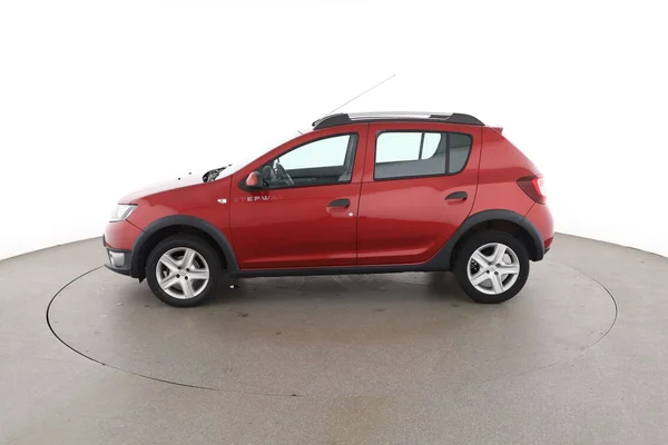 Dacia Sandero (2016) — foto 9 van 16
