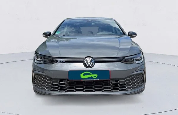 Volkswagen Golf VIII GTE (2023) — foto 5 van 10