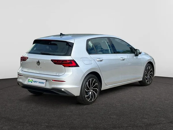 VOLKSWAGEN Golf VIII (2024) — foto 20 van 24
