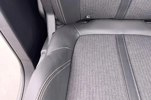 Peugeot 3008 (2020) — foto 27 van 44