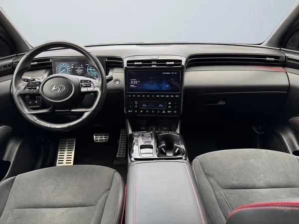 HYUNDAI Tucson (2021) — foto 2 van 31