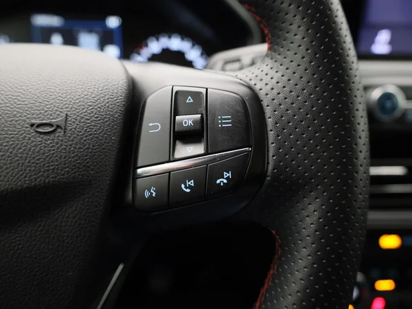Ford Focus (2022) — foto 8 van 39