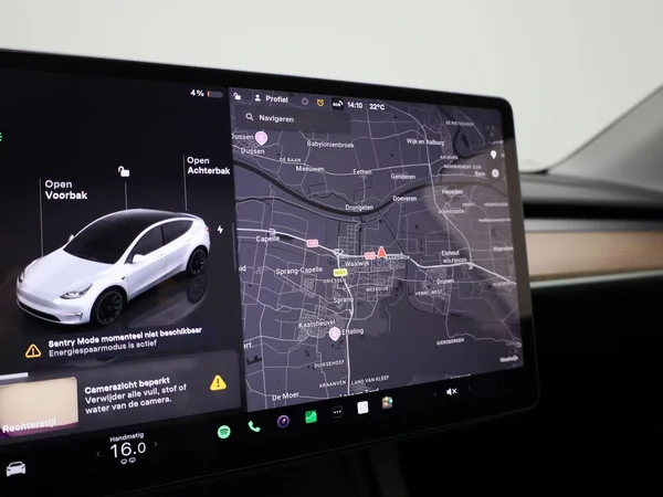 Tesla Model Y (2024) — foto 26 van 46