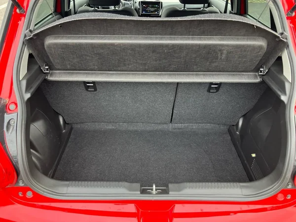 SUZUKI Swift (2020) — foto 7 van 25