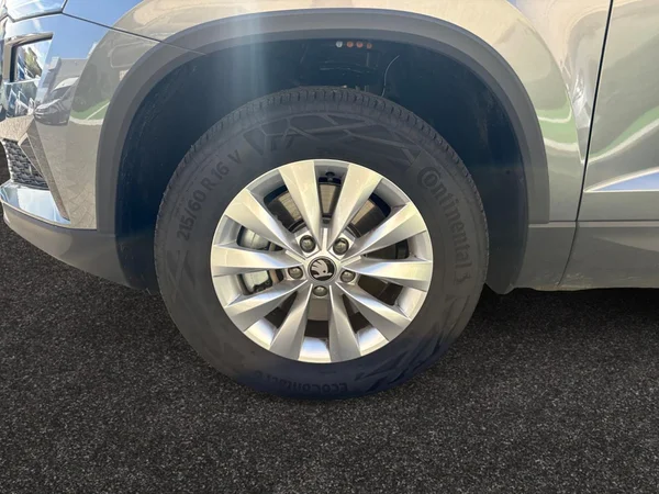 SKODA Karoq (2026) — foto 12 van 15