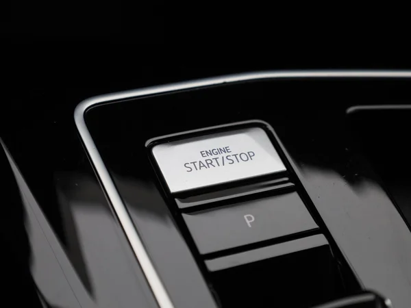 Volkswagen Golf (2023) — foto 15 van 41