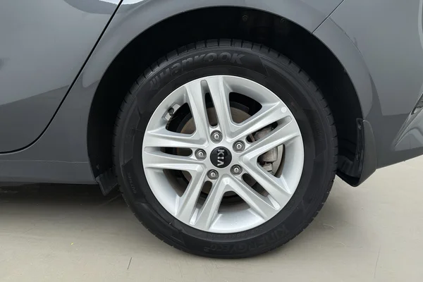 Kia Ceed (2020) — foto 20 van 23