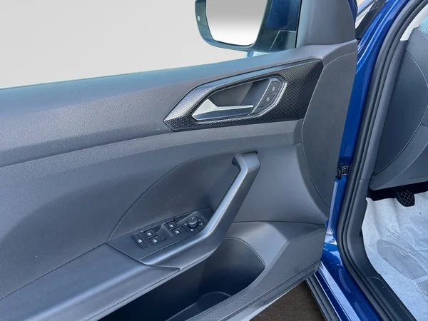 VOLKSWAGEN T-Cross (2022) — foto 6 van 22