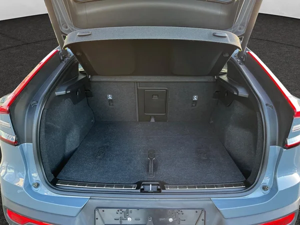 VOLVO C40 (2023) — foto 8 van 22