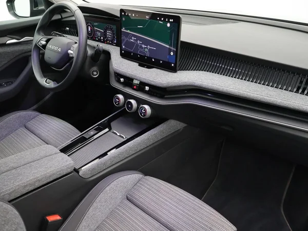 Škoda Superb (2025) — foto 4 van 31