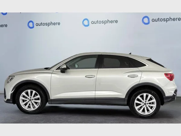 Audi Q3 Sportback (2023) — foto 9 van 15